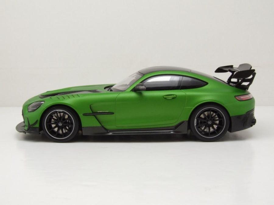 Minichamps Mercedes AMG GT Black Series 2020 – Matt Green Metallic 1:18 Modell - Artexio