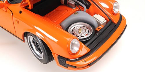 Minichamps Porsche 911 3.2 Carrera Targa 1983 orange 1:18 Modell