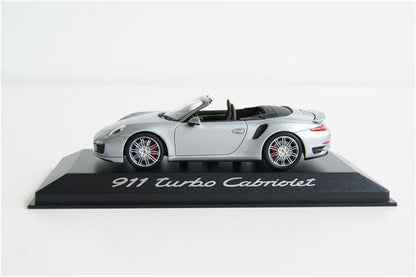 Minichamps Porsche 911 991 Turbo Cabriolet 2013 Silver 1:43 Modell