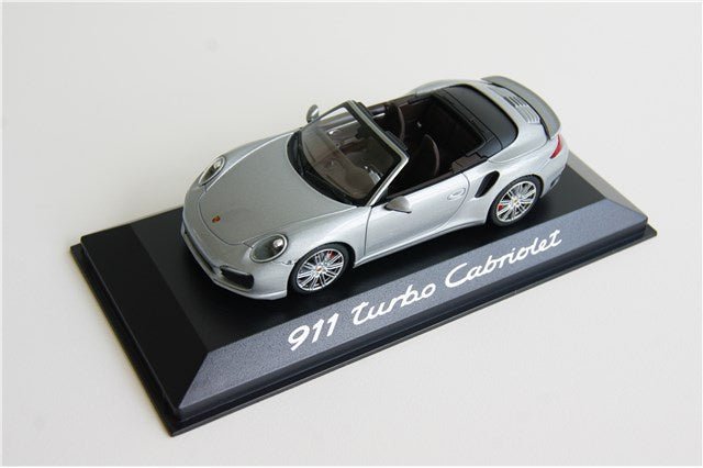Minichamps Porsche 911 991 Turbo Cabriolet 2013 Silver 1:43 Modell