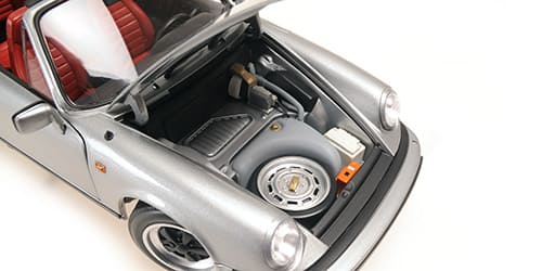 Minichamps Porsche 911 Carrera Cabriolet 3.2 1983 grau metallic 1:18 Modell