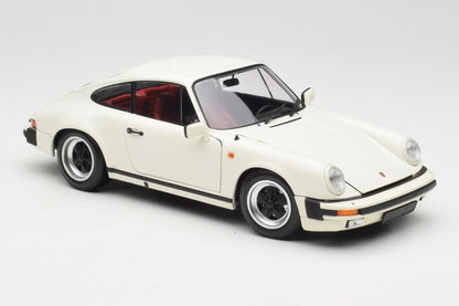 Minichamps Porsche 911 Carrera Coupe 3.2 1983 weiß 1:18 Modell
