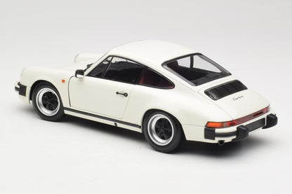 Minichamps Porsche 911 Carrera Coupe 3.2 1983 weiß 1:18 Modell