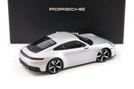 Minichamps Porsche 911 Carrera Coupe (992.2) GT Silver Metallic 1:18 Modell