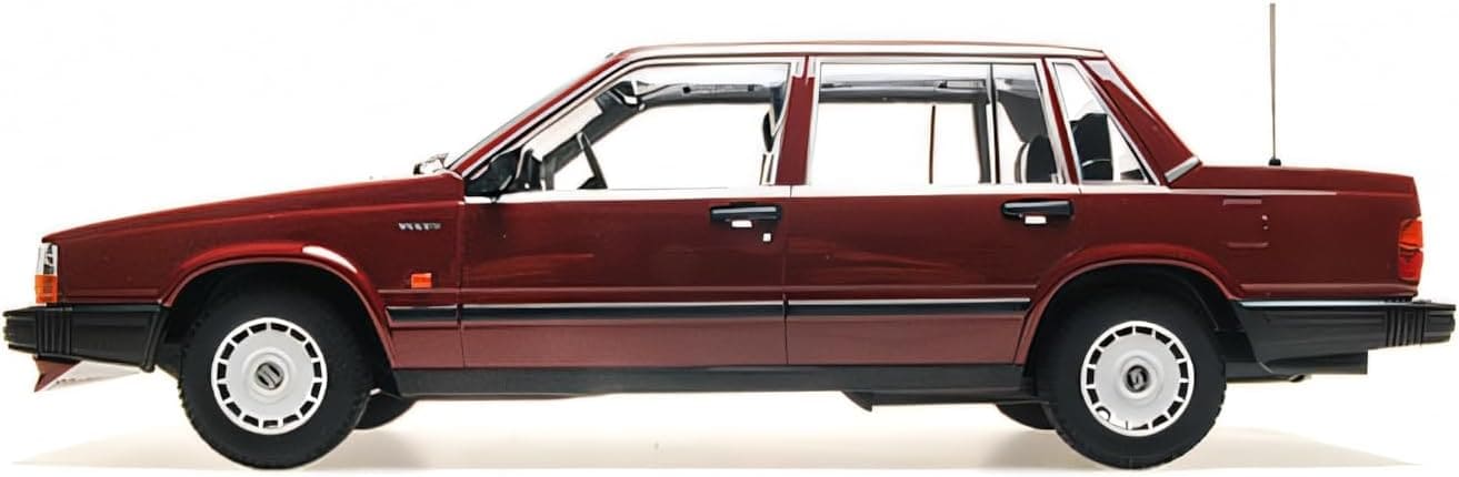 Minichamps Volvo 740 GL year 1986 dark red 1:18 Modell