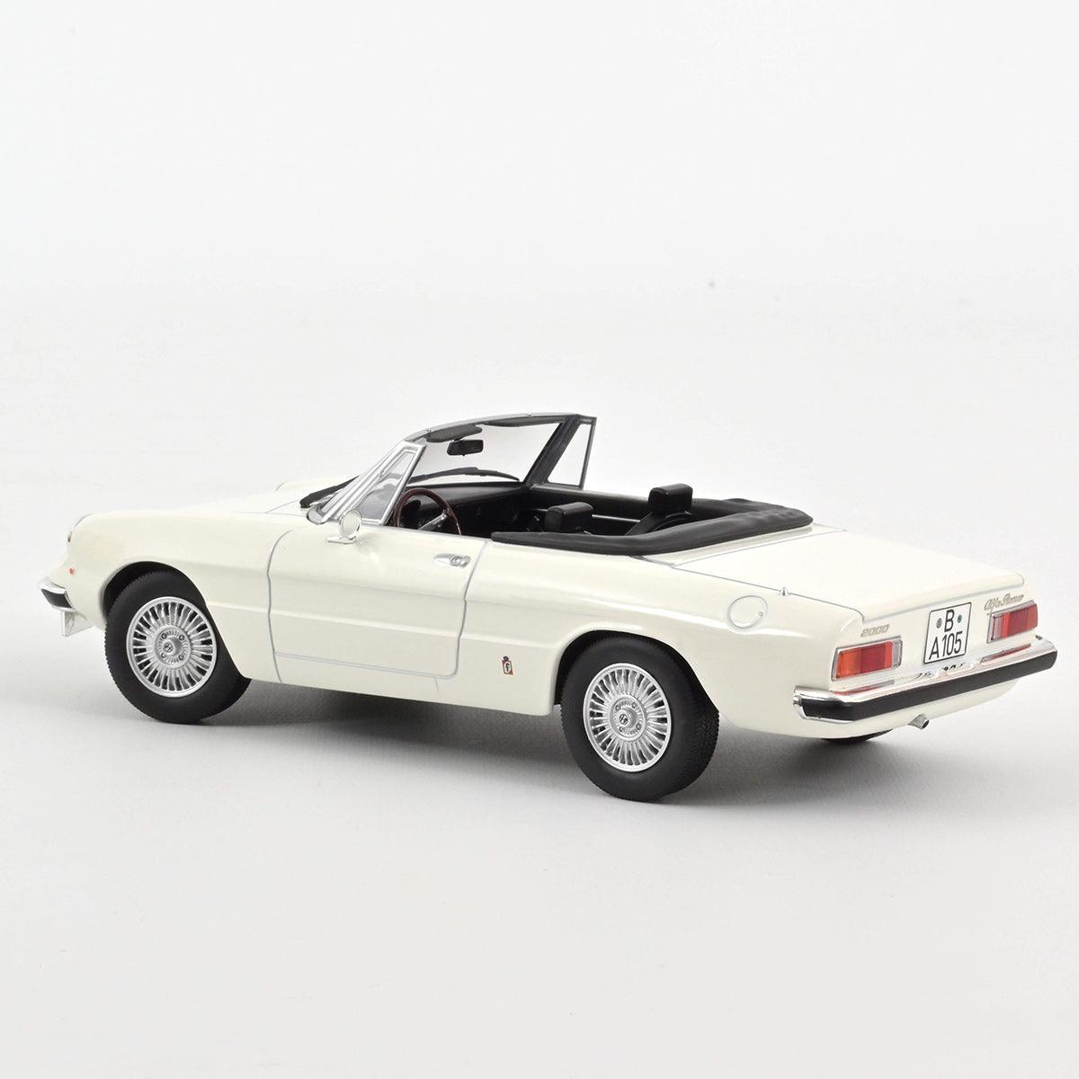 Norev Alfa Romeo 2000 Spider 1978 - White 1:18 Modell - Artexio