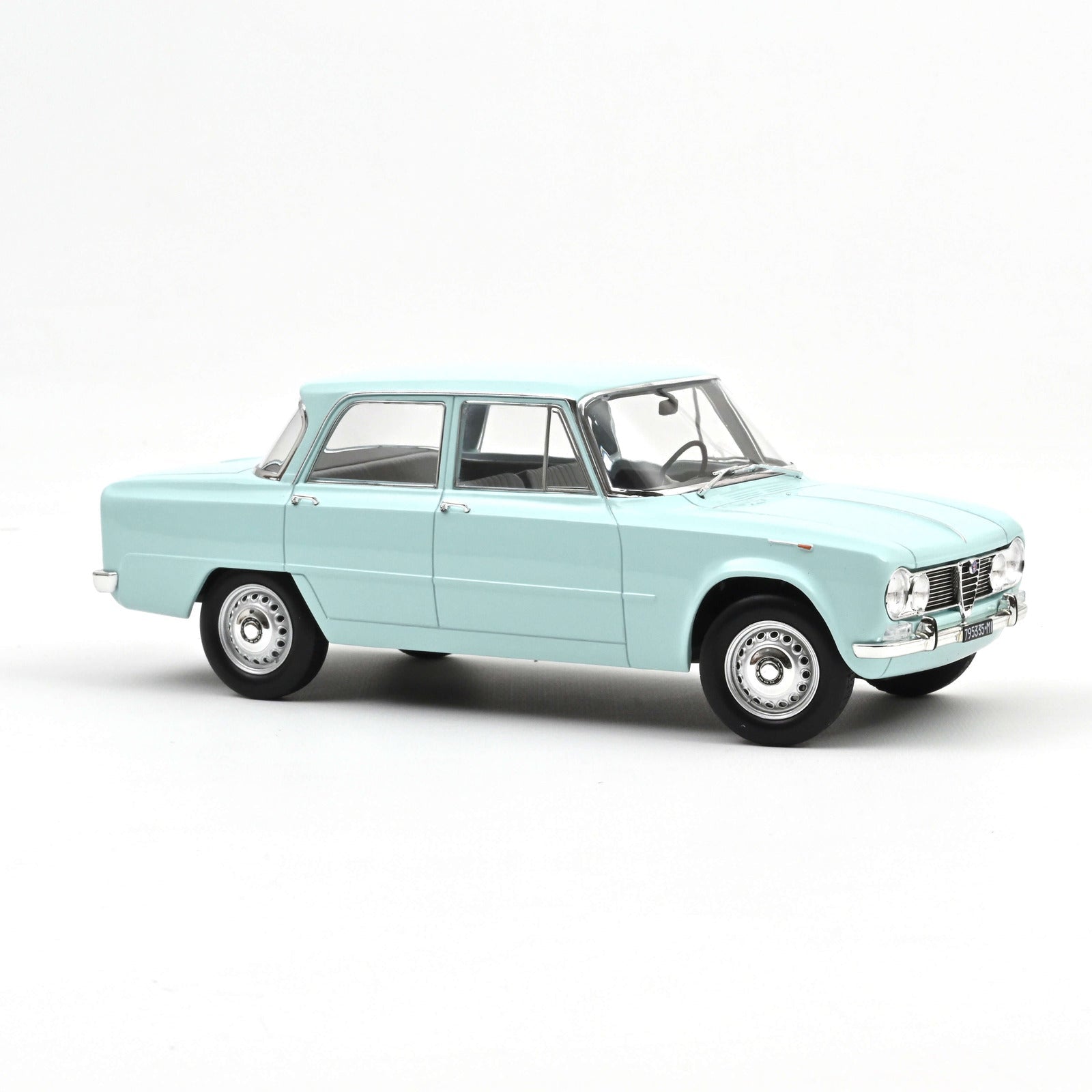 Norev Alfa Romeo Giulia TI 1964 Sky Blue 1:18 Modell