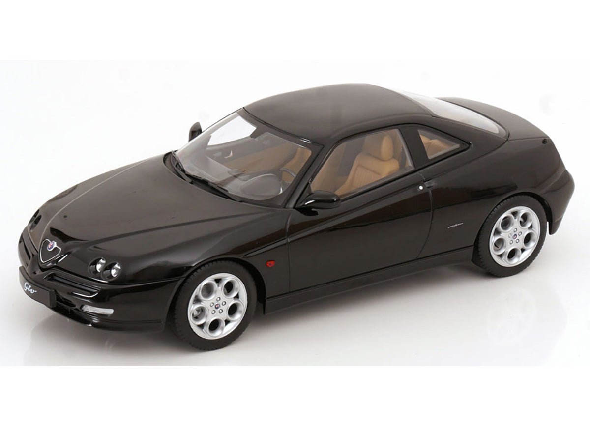 Norev Alfa Romeo GTV 1999 Black 1:18 Model