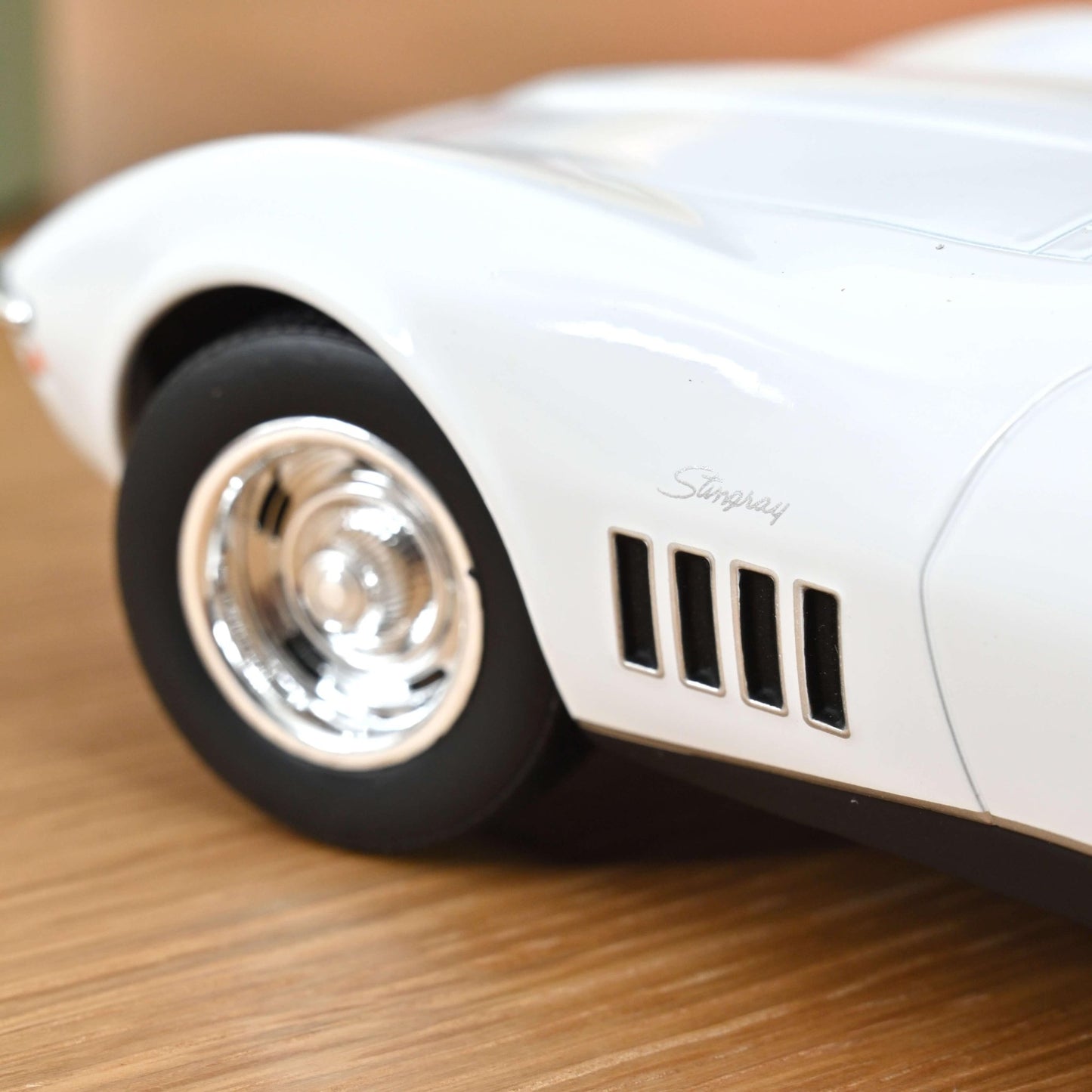 Norev Chevrolet Corvette Convertible 1969 Can Am - White 1:18 Modell - Artexio