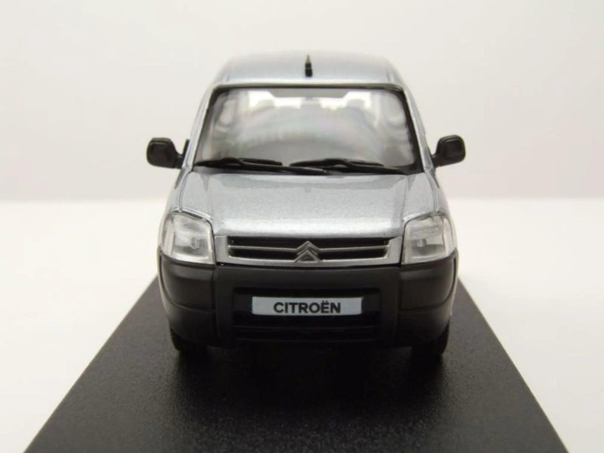 Norev Citroen Berlingo 2004 - Aluminium Silver 1:43 Modell - Artexio