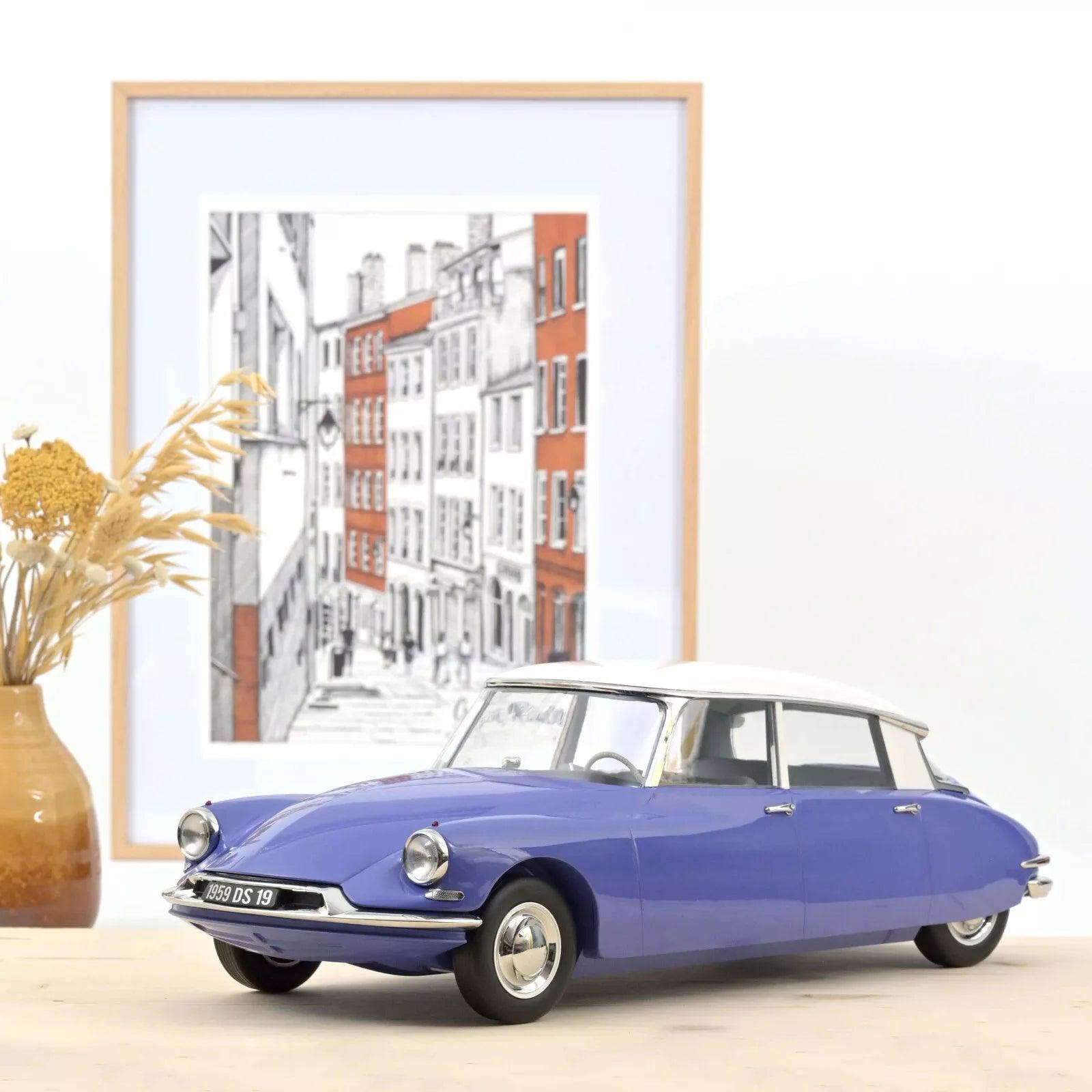 Norev Citroen DS 19 1959 Delphinium Blue & White 1:12 Modell - Artexio