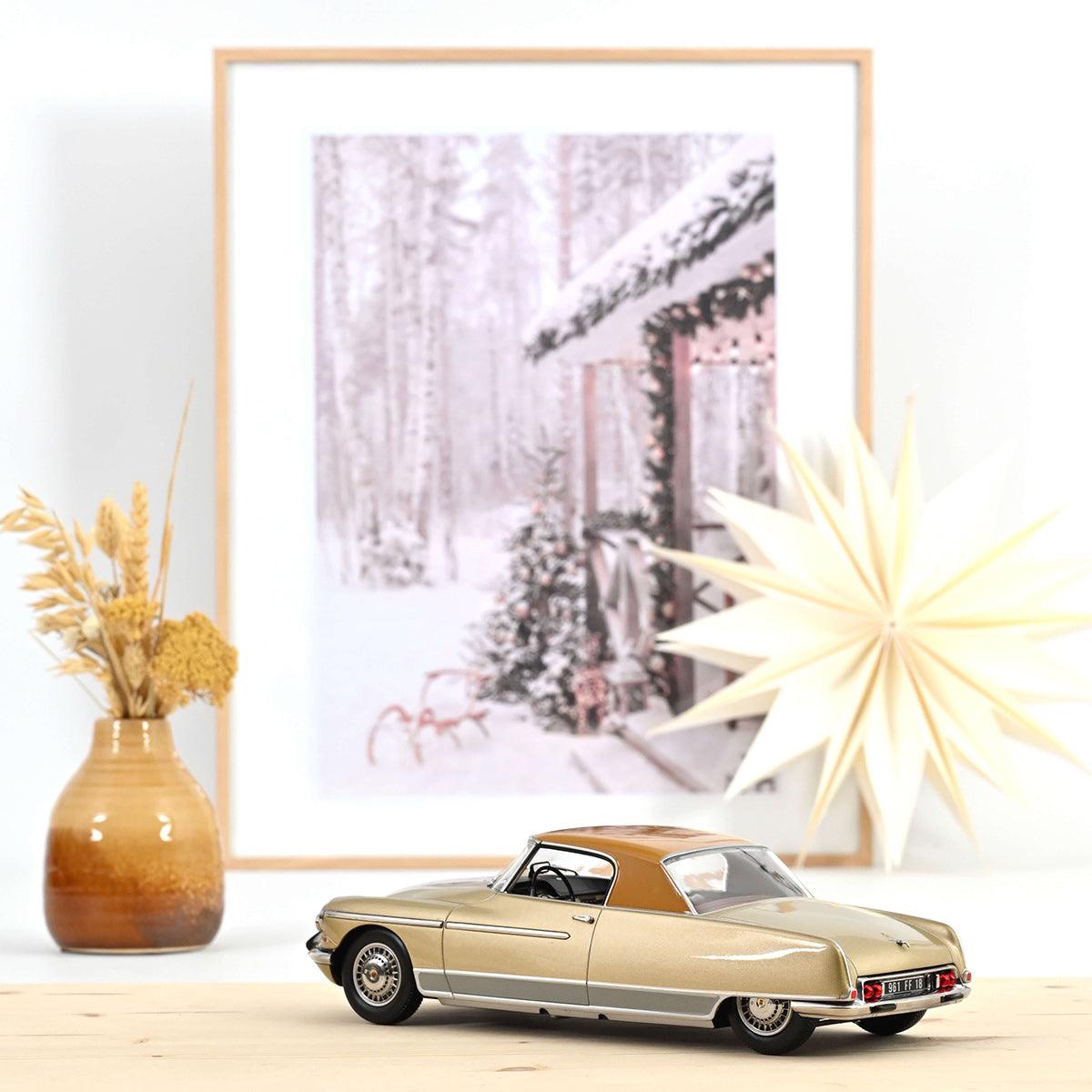 Norev Citroen DS 19 Le Dandy 1964 Beige Metallic and Brown 1:18 Modell - Artexio