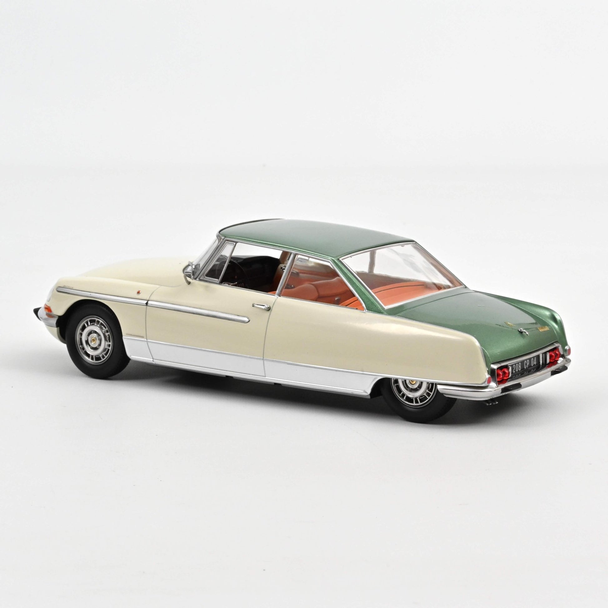 Norev Citroen DS 21 Le Leman 1968 Ivory and Green Metallic 1:18 Modell - Artexio