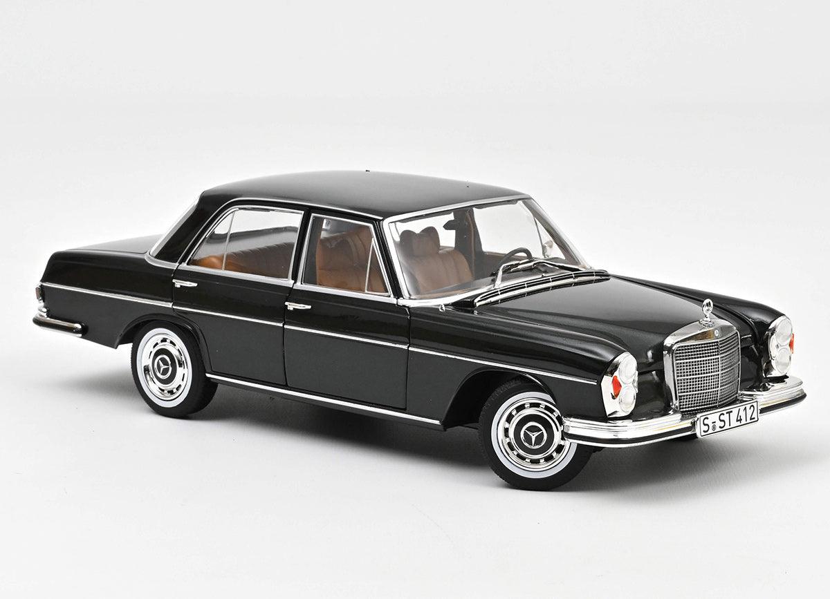 Norev Mercedes - Benz 280 SE 1968 - Piniengrün Metallic 1:18 Modell - Artexio