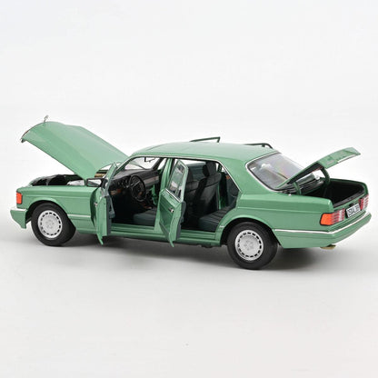 Norev Mercedes - Benz 560 SEL 1991 Light Green Metallic 1:18 Modell - Artexio