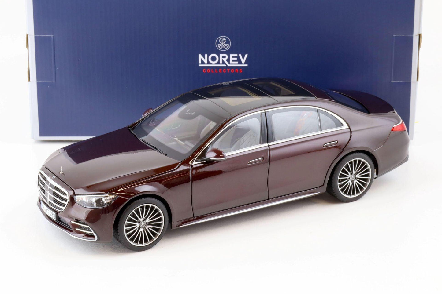 Norev Mercedes - Benz S - Class AMG - Line 2021 - Red Metallic 1:18 Modell - Artexio