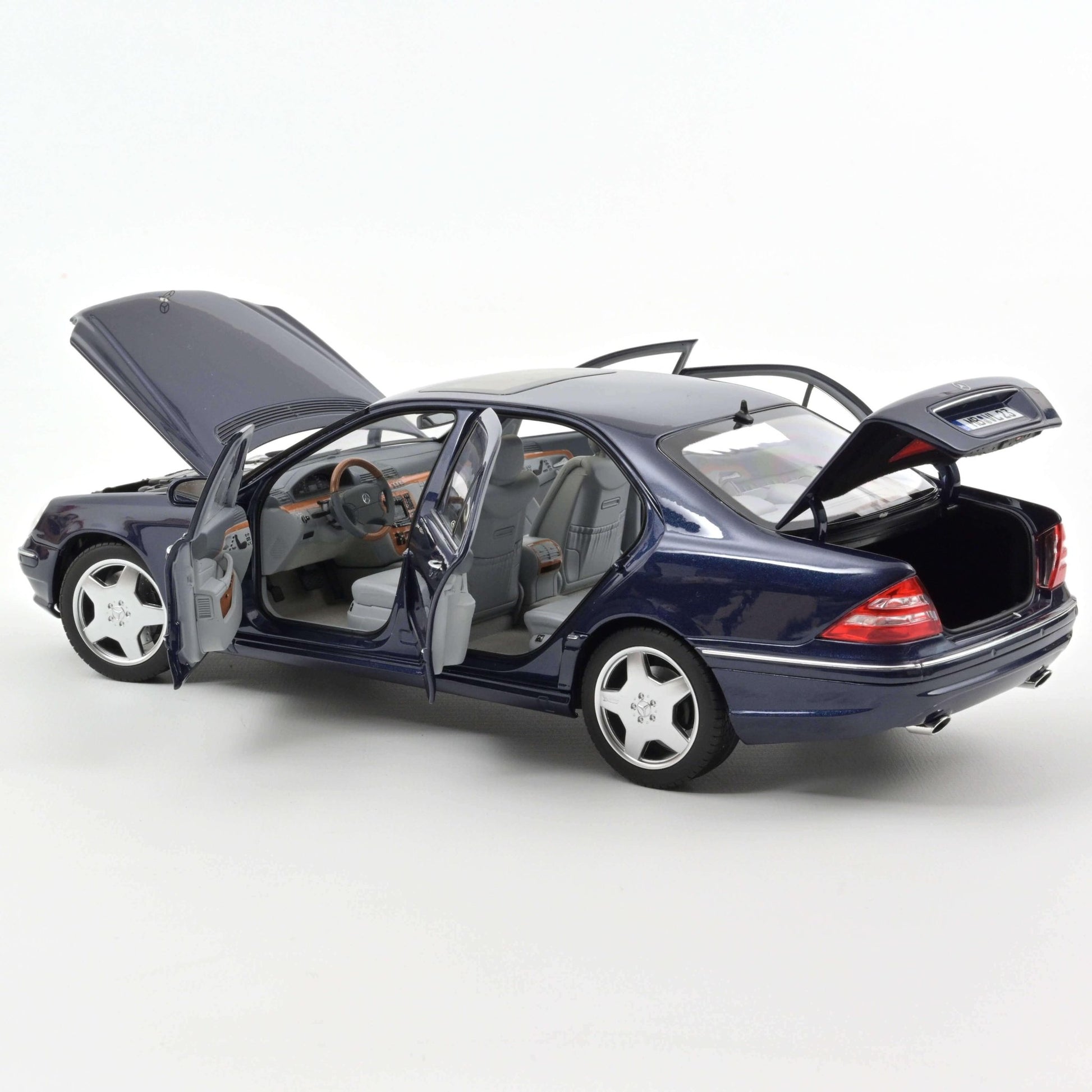 Norev Mercedes - Benz S55 AMG 2000 - Blue Metallic 1:18 Modell - Artexio