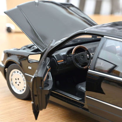 Norev Mercedes - Benz S600 1997 Obsidian Black Metallic 1:18 Modell
