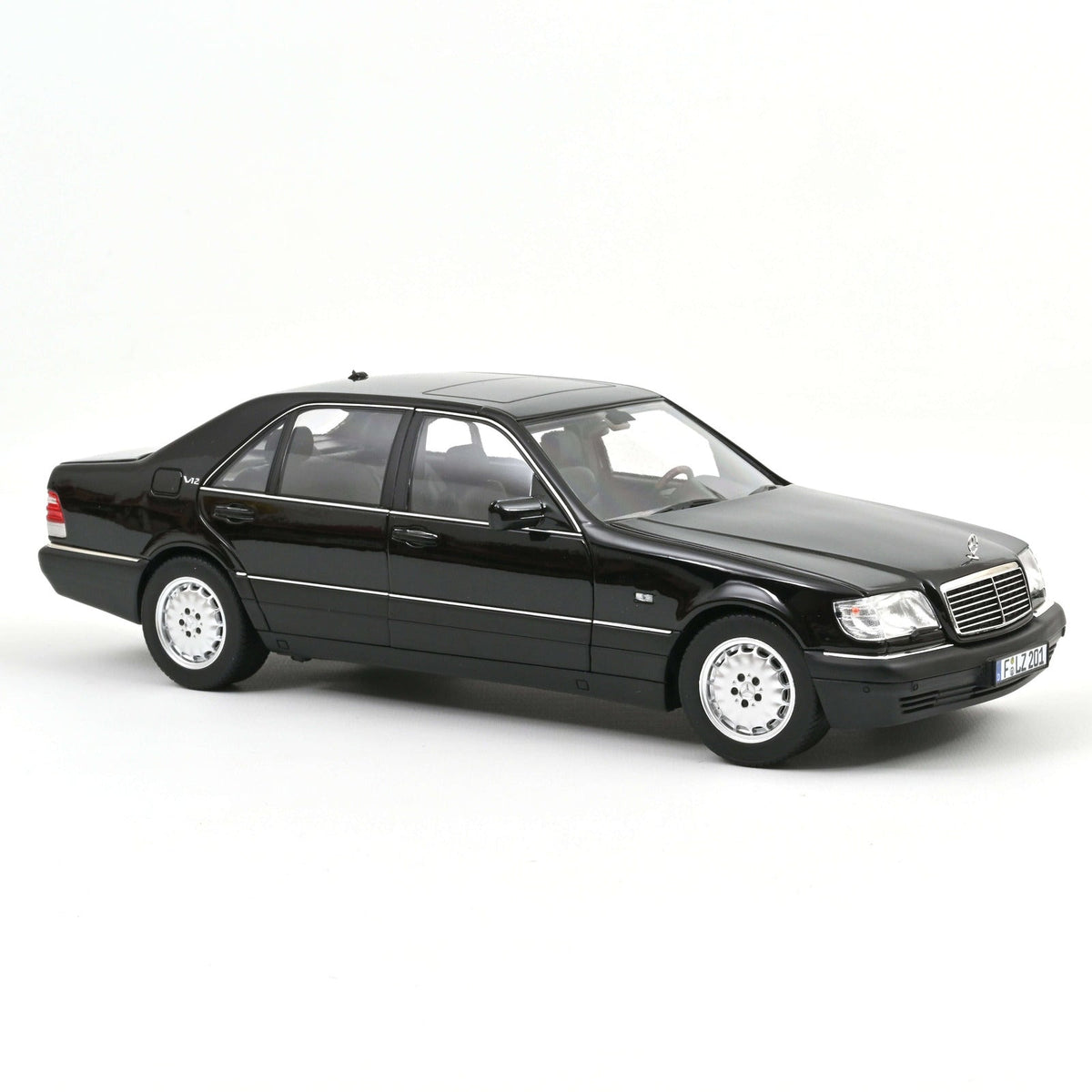 Norev Mercedes-Benz S600 1997 Obsidian Black Metallic 1:18 model