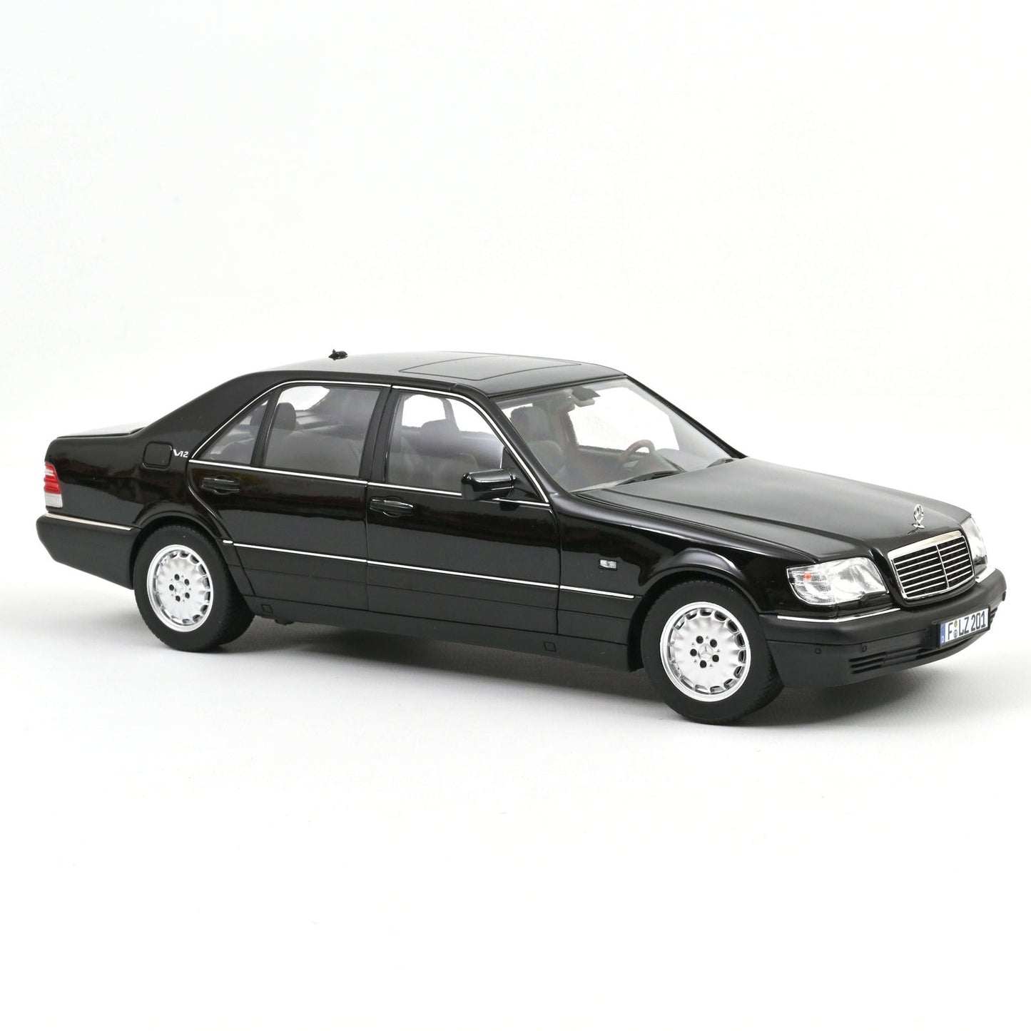 Norev Mercedes - Benz S600 1997 Obsidian Black Metallic 1:18 Modell