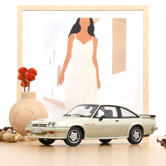 Norev Opel Manta GSi 1987 - Platin Metallic 1:18 Modell
