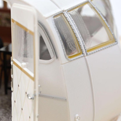 Norev Peugeot 404 1965 Braun metallic mit Caravan Henon 1:18 Modell