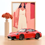 Norev Porsche 911 Carrera 4 GTS 2025 Guards Red 1:18 Modell