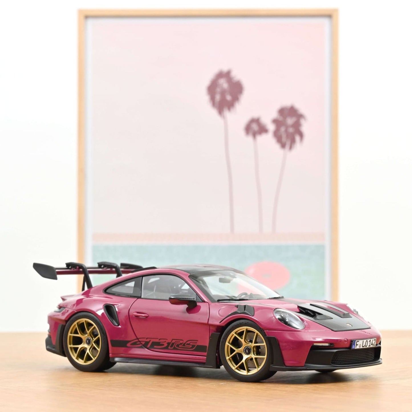 Norev Porsche 911 GT3 RS w/Weissach Pack 2022 Ruby Star 1:18 Modell