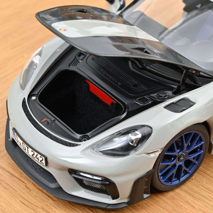 Norev Porsche Cayman GT4 RS w/Weissach Pack 2023 Chalk 1:18 Modell