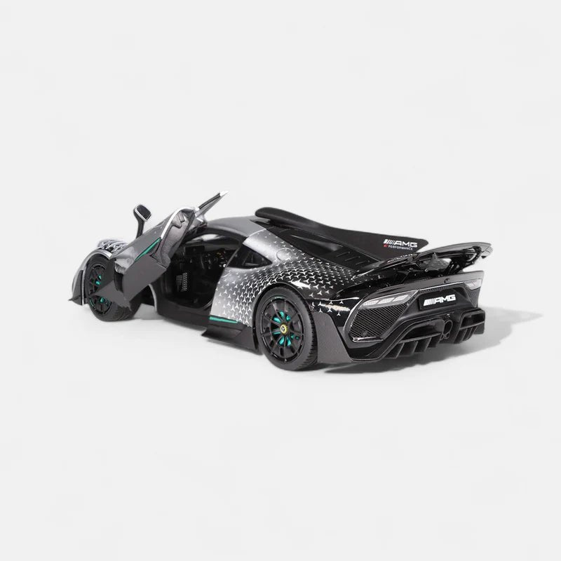 NZG Mercedes - AMG ONE Race Edition Silver 1:18 Modell