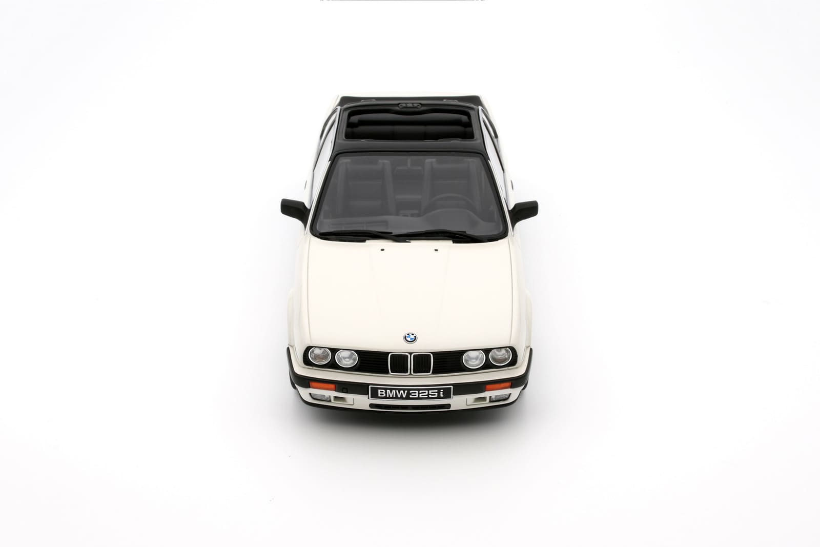 Otto-Models BMW 325i E30 TC2 BAUR Cabrio 1988 Alpine white 1:18 Modell