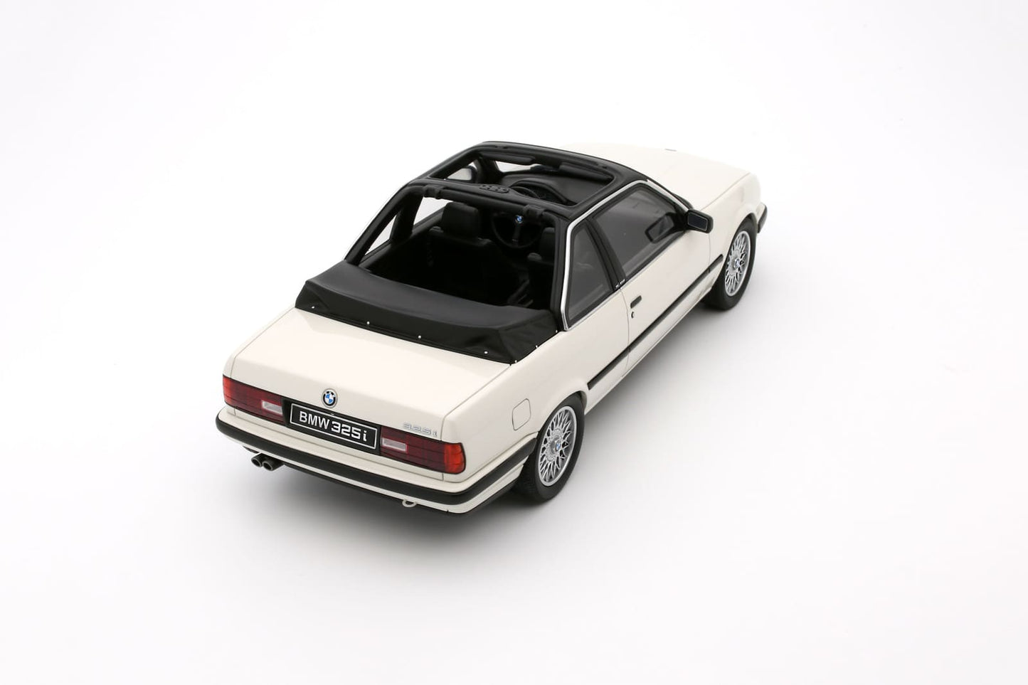 Otto-Models BMW 325i E30 TC2 BAUR Cabrio 1988 Alpine white 1:18 Modell