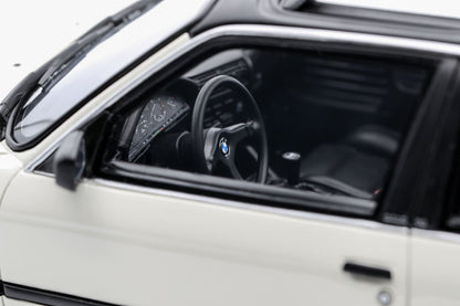 Otto-Models BMW 325i E30 TC2 BAUR Cabrio 1988 Alpine white 1:18 Modell