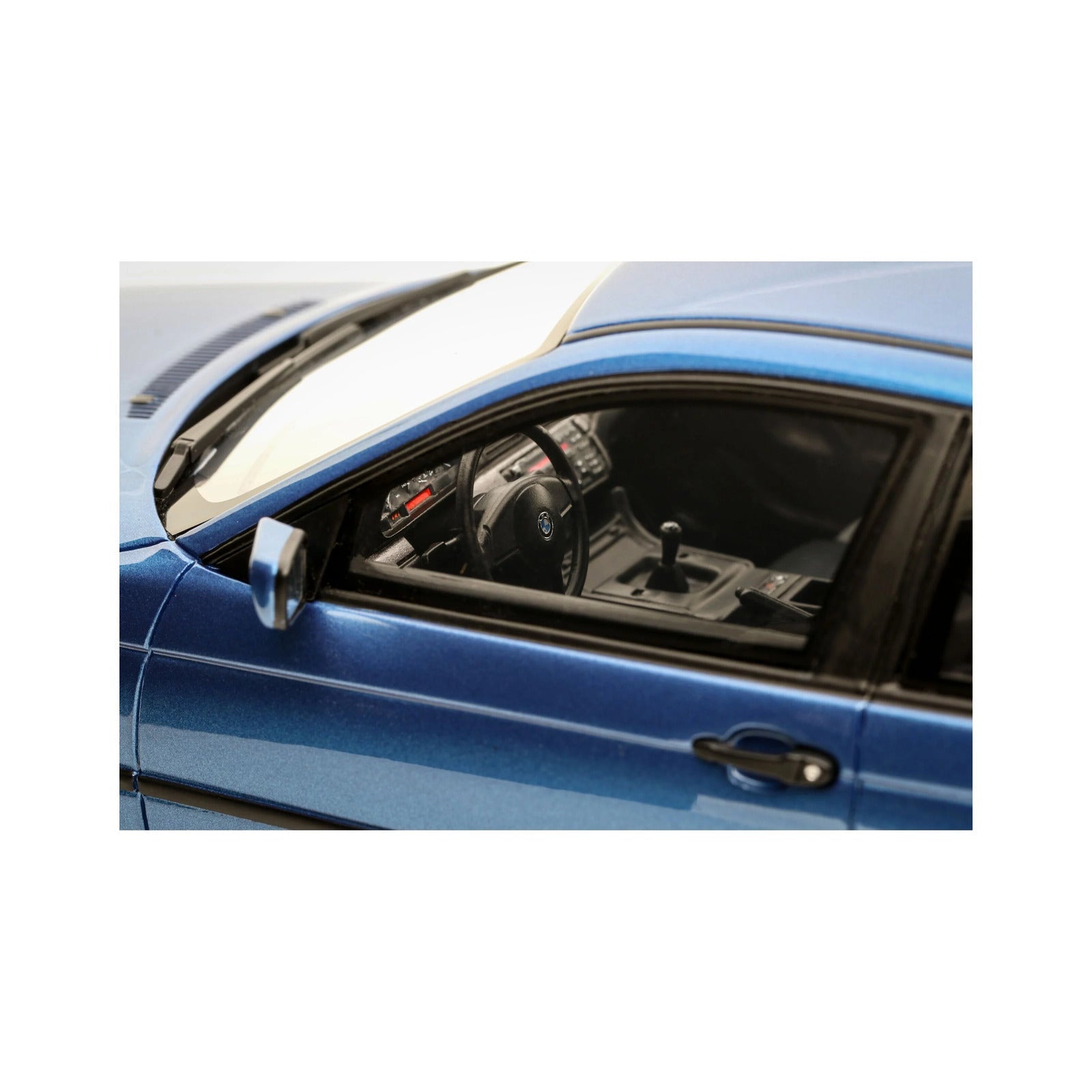 Otto - Models BMW E46 318ti Compact Estoril Blue 2002 1:18 Modell