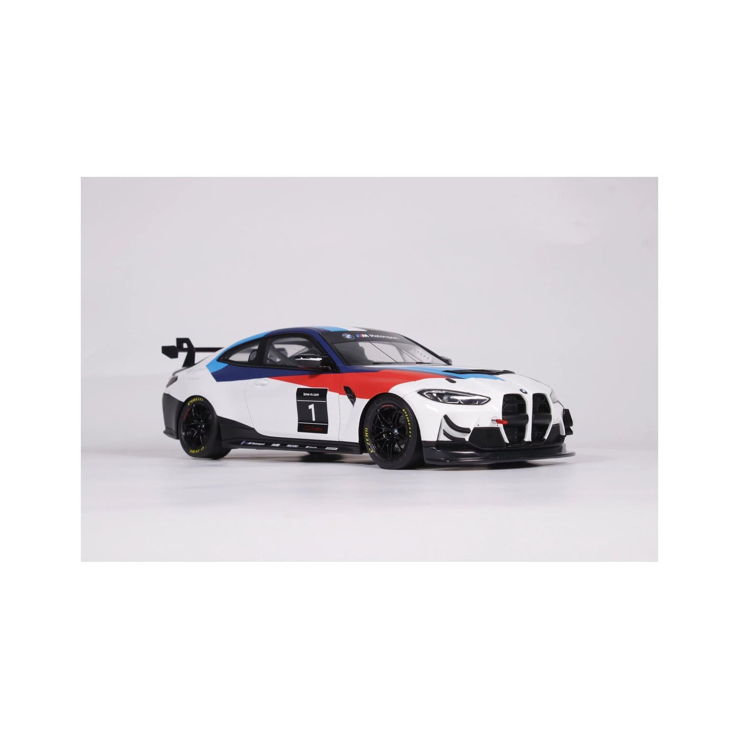 Otto - Models BMW M4 GT4 PRESENTATION 2022 1:18 Modell