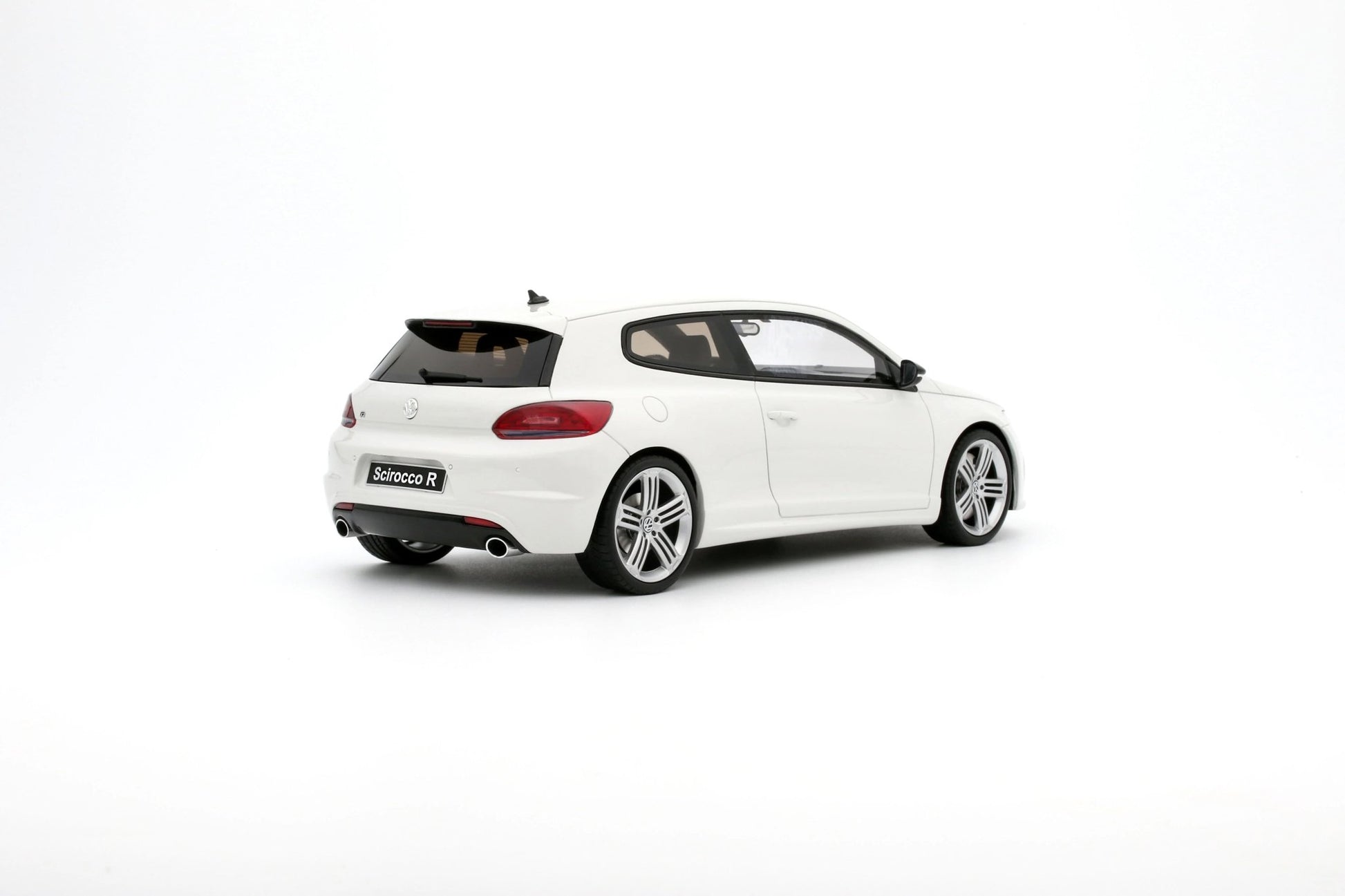 Otto-Models Volkswagen Scirocco 3 R Phase 1 Candy White 2008 1:18 Modell