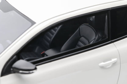 Otto-Models Volkswagen Scirocco 3 R Phase 1 Candy White 2008 1:18 Modell