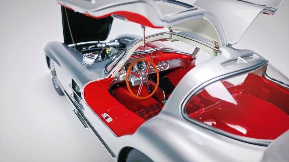 Pocher Mercedes - Benz 300 SLR Uhlenhaut Coupe (red interior) (Bausatz/KIT) 1:8 Modell