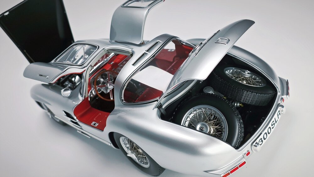 Pocher Mercedes - Benz 300 SLR Uhlenhaut Coupe (red interior) (Bausatz/KIT) 1:8 Modell