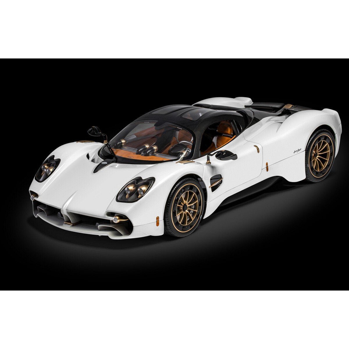 Pocher Pagani Utopia Bianco Perla kit 1:8 model