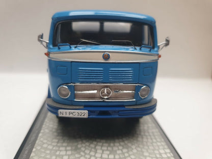 Premium ClassiXXs Mercedes-Benz LP911 Tankwagen Milch - Blau 1:43 Modell_Artexio