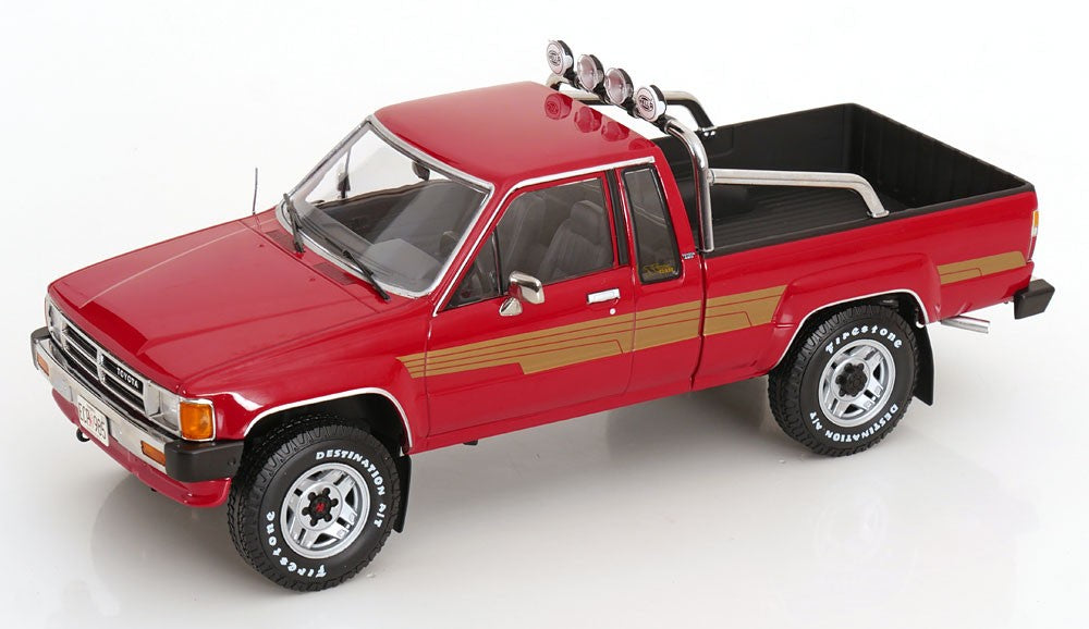 KK-Scale Toyota Hilux Xtra Cab 4x4 1985 - Red 1:18 Modell