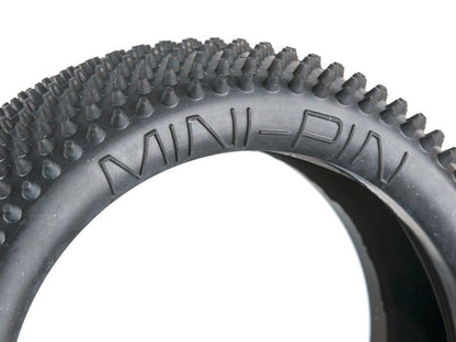 Schumacher 1:8 Mini Pin - silber Offroad Reifen (2)