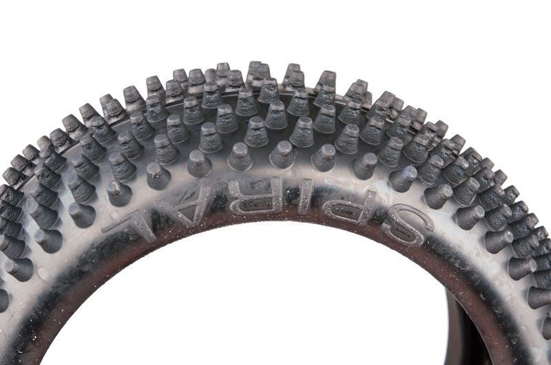 Schumacher 1:8 Spiral - silber Offroad Reifen (2)