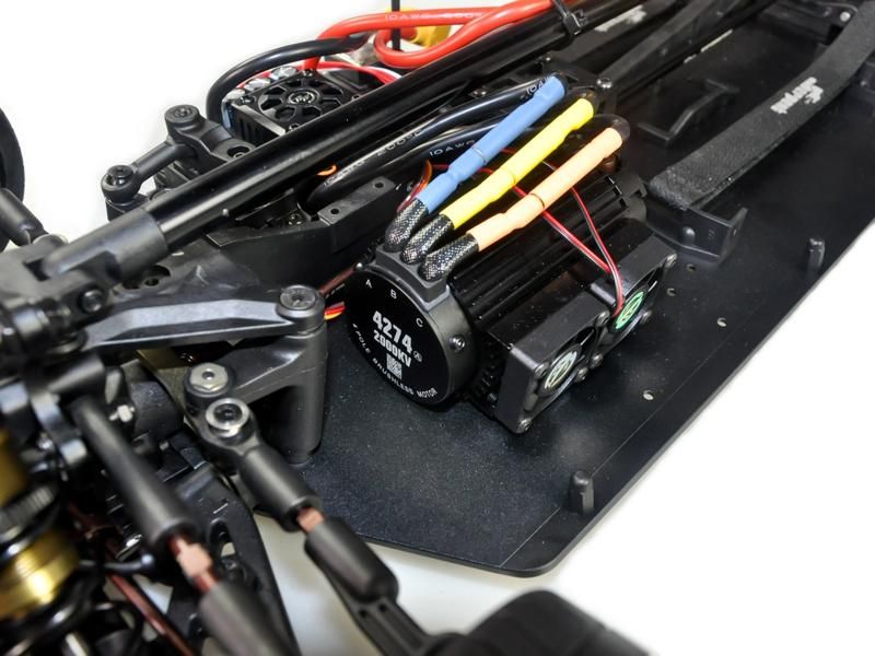 Serpent 426 Outlaw 1:7 Brushless 6S Muscle Car 4WD RTR ohne Akku/Lader