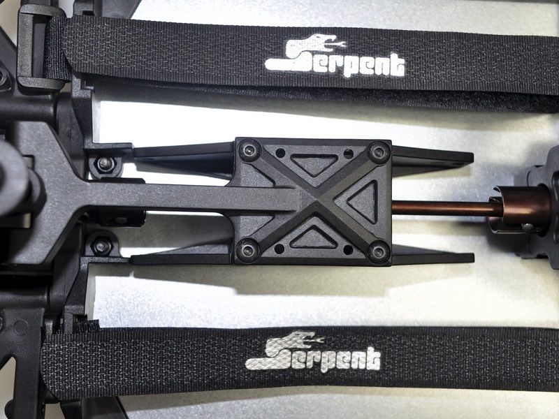 Serpent Cobra Buggy EP 1:8 4WD # SRX8-E RTR Version