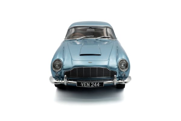 Solido Aston Martin DB5 1964 light blue 1:18 Modell