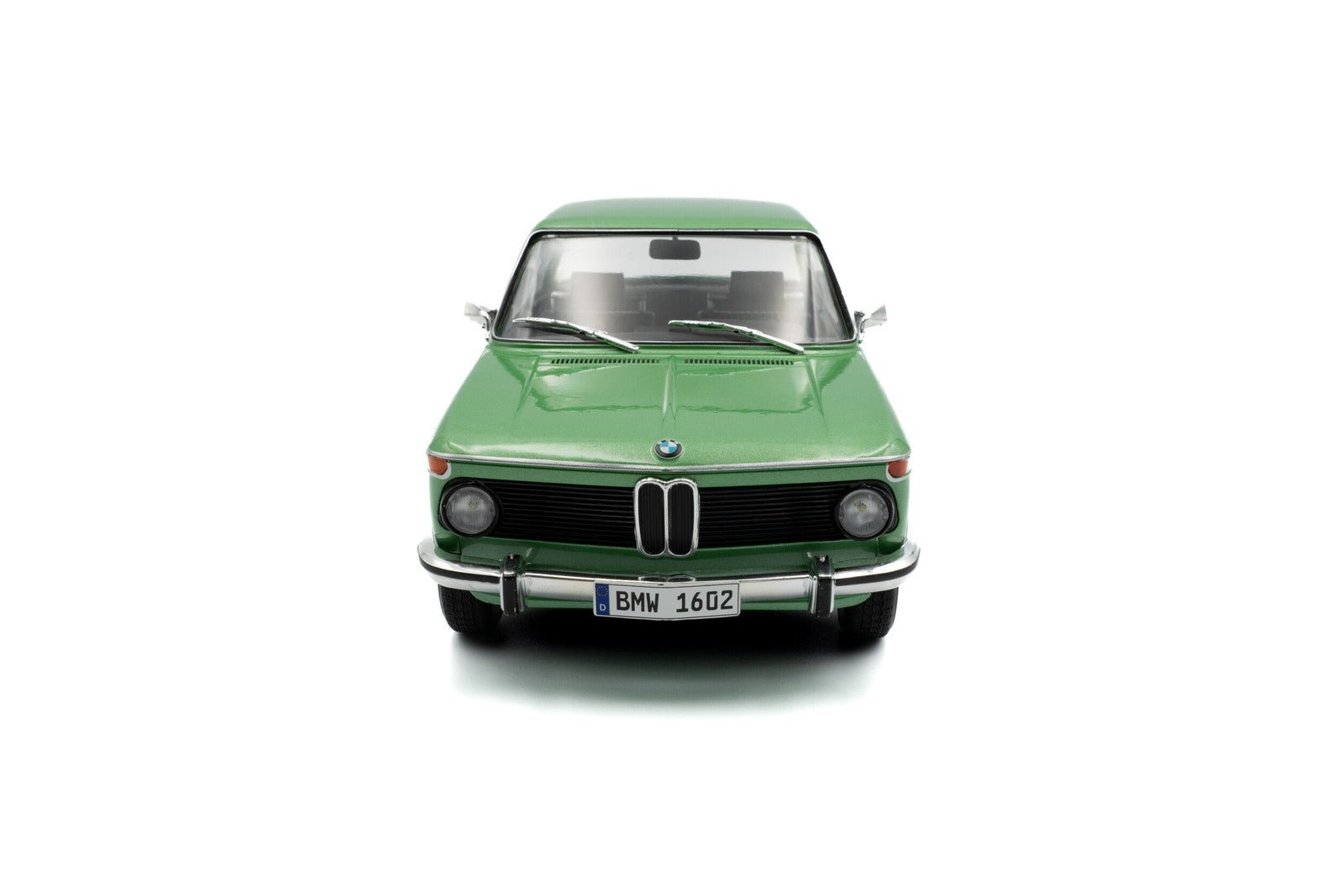 Solido BMW 1602 Taiga 1971 green 1:18 Modell