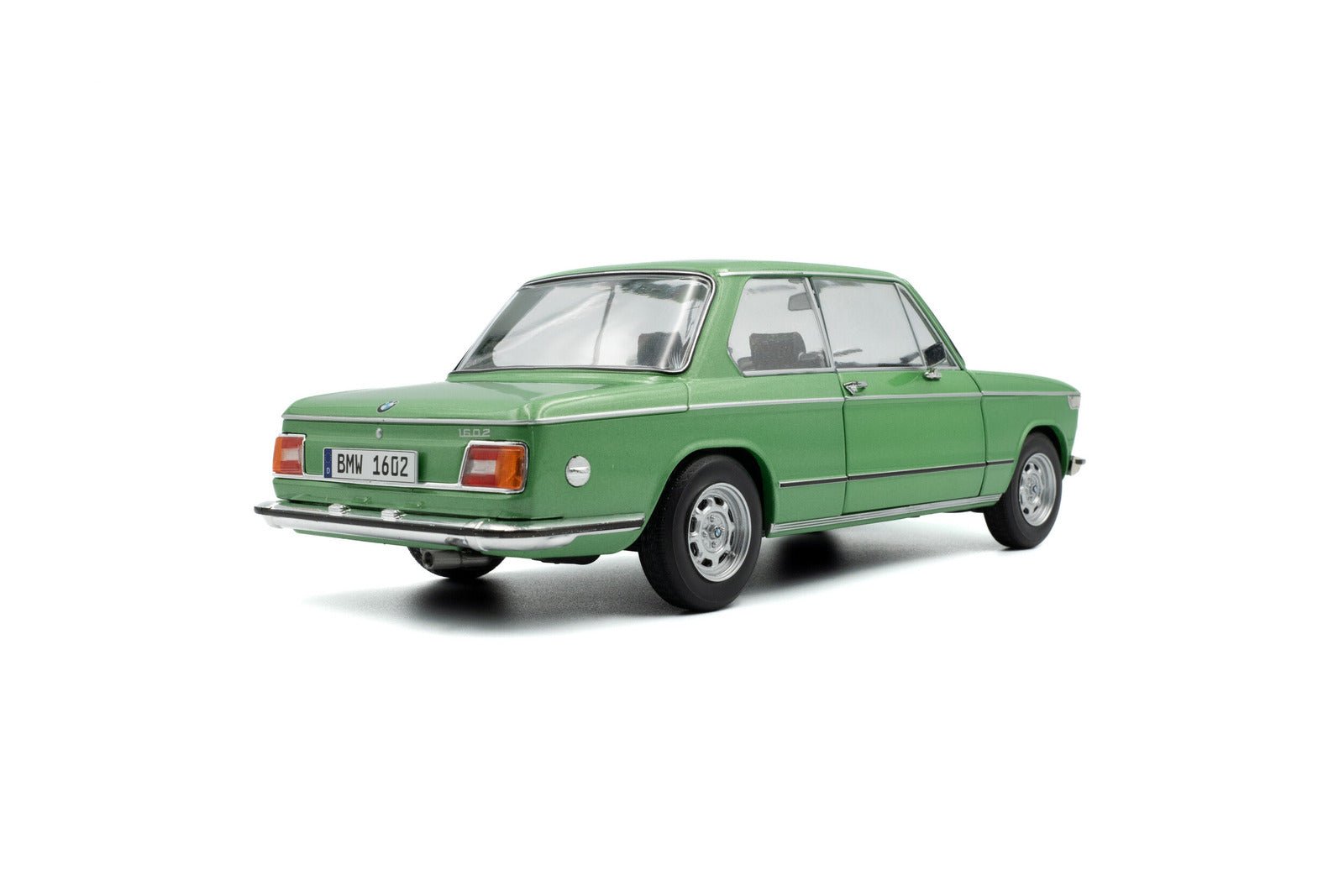 Solido BMW 1602 Taiga 1971 green 1:18 Modell