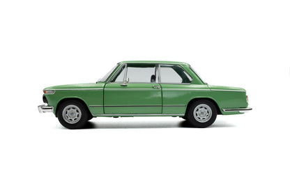 Solido BMW 1602 Taiga 1971 green 1:18 Modell